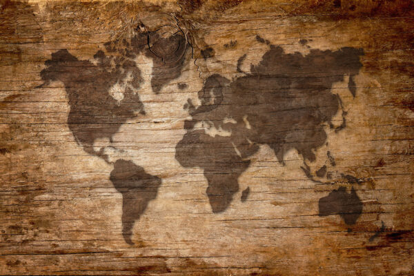 Carte du monde sur une surface en bois u96820p 600x400 - Carte du monde sur une surface en bois