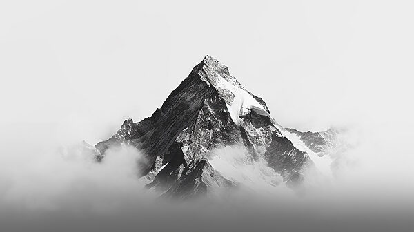 Montagne enneigée Montagne enneigée