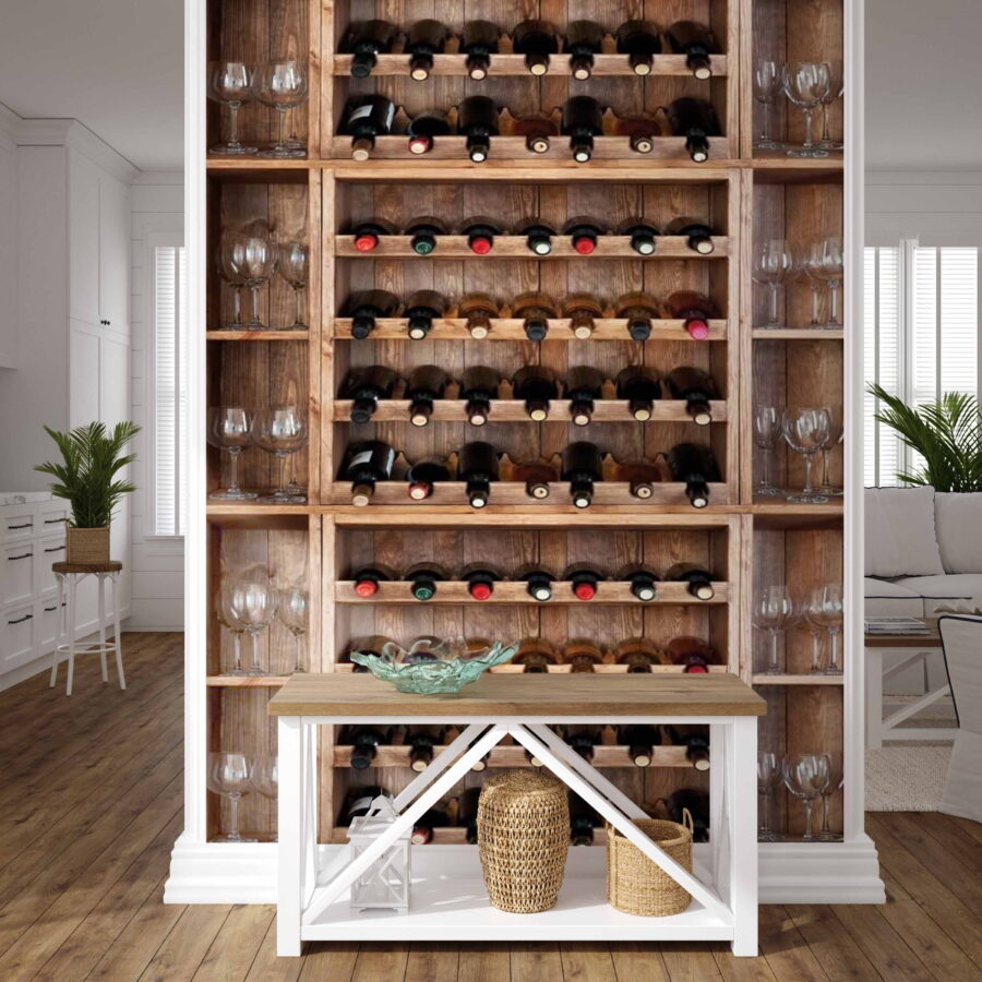 Bouteilles de vin et verres sur une étagère Bouteilles de vin et verres sur une étagère