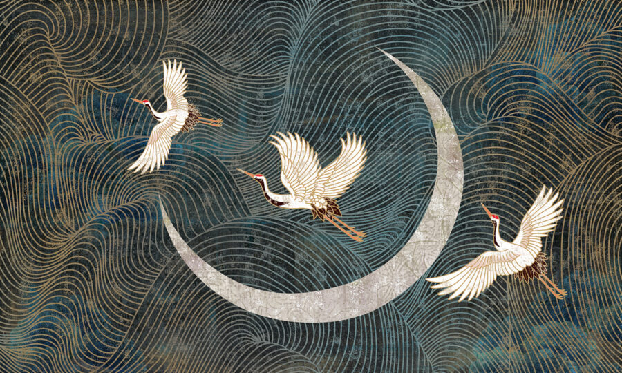 Peinture d'oiseaux volant au-dessus d'un croissant de lune