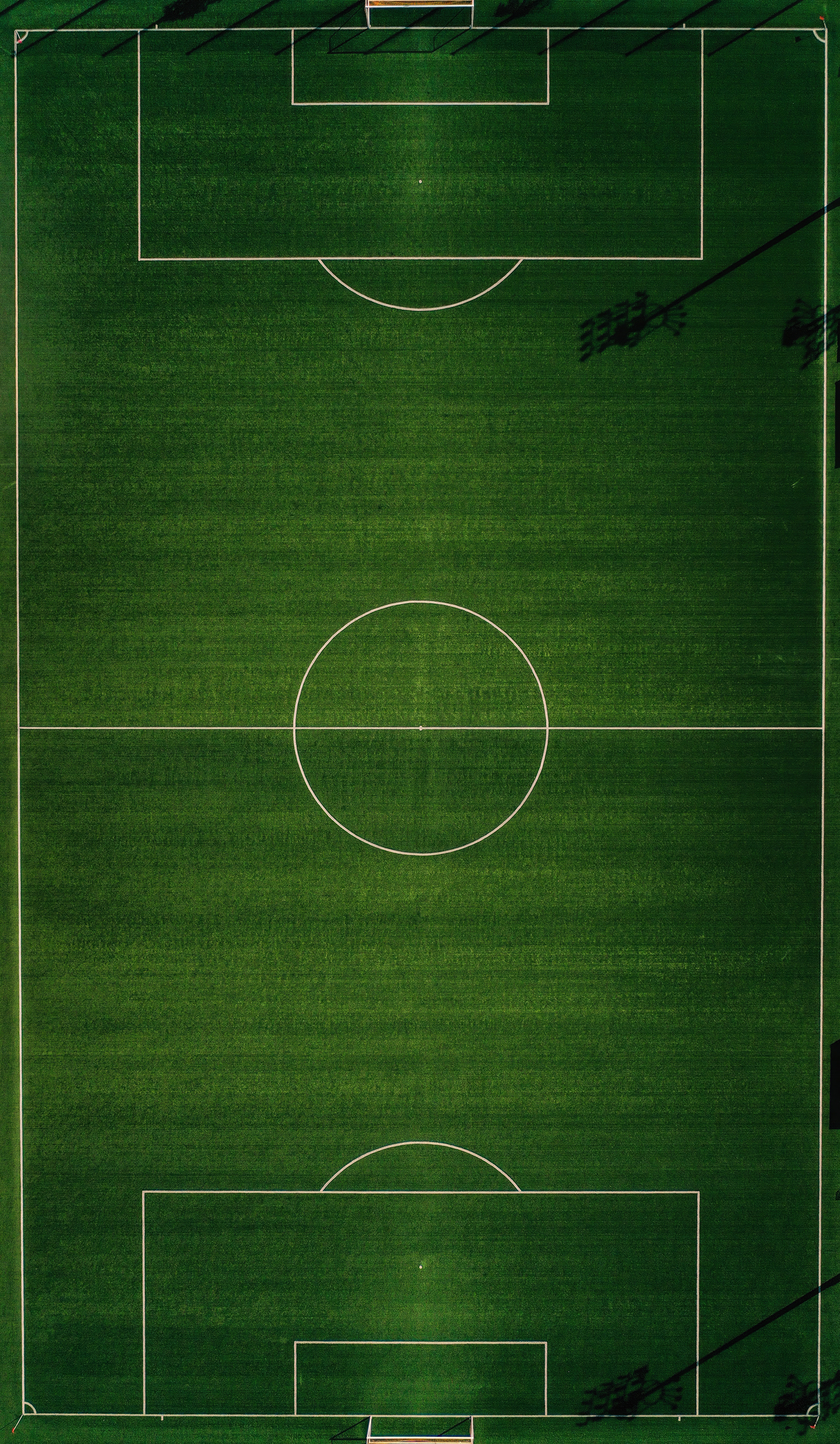 Terrain de football avec un cercle blanc u58517p - Terrain de football avec un cercle blanc - tegory