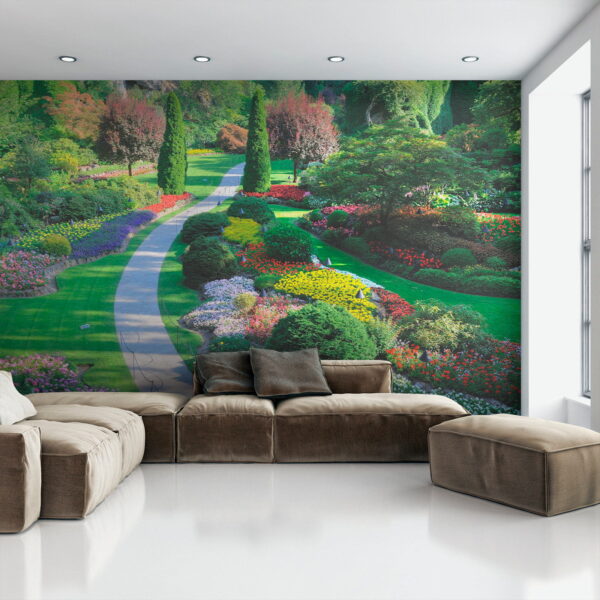 Jardin avec beaucoup de fleurs et d'arbres Jardin avec beaucoup de fleurs et d'arbres