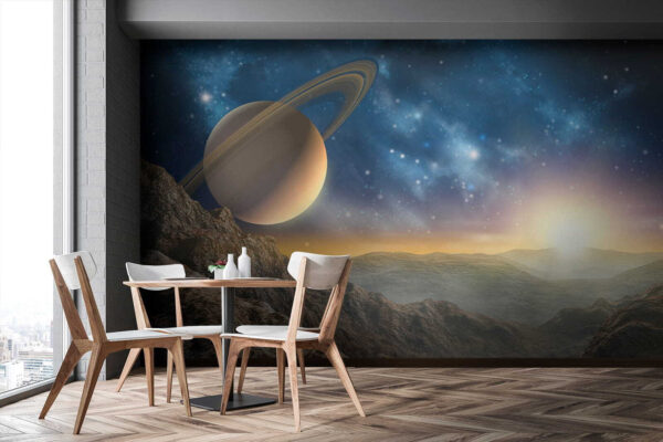 Planète avec anneaux dans le ciel Planète avec anneaux dans le ciel