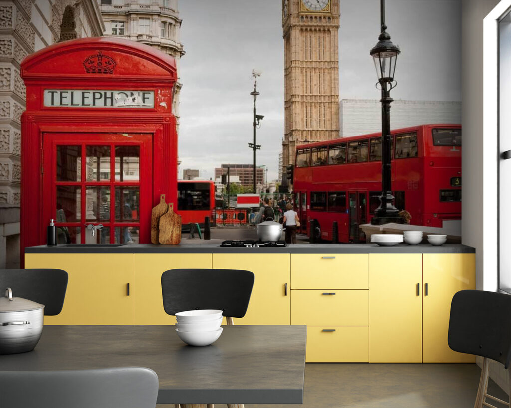 u55730pik83m 1024x819 - Cabine téléphonique rouge dans une ville - tegory