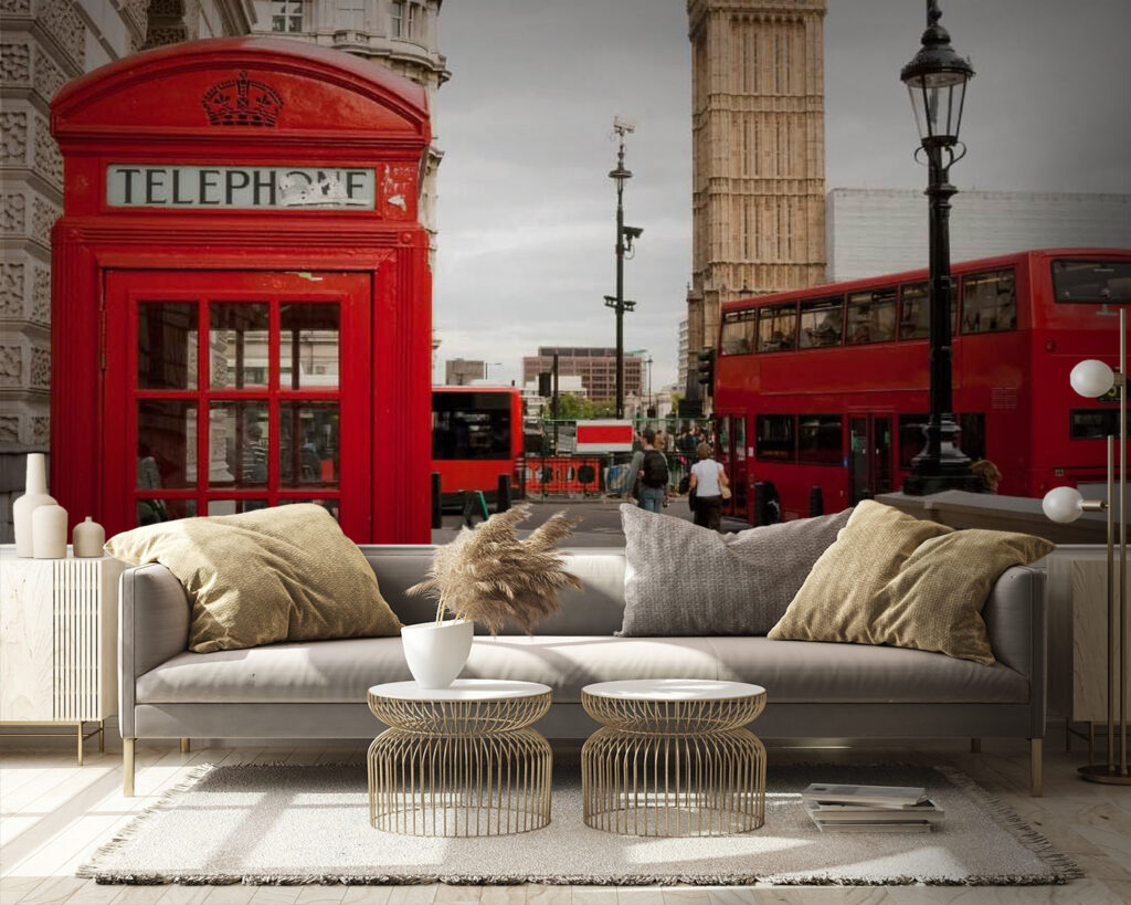 u55730pig9 1024x819 - Cabine téléphonique rouge dans une ville - tegory