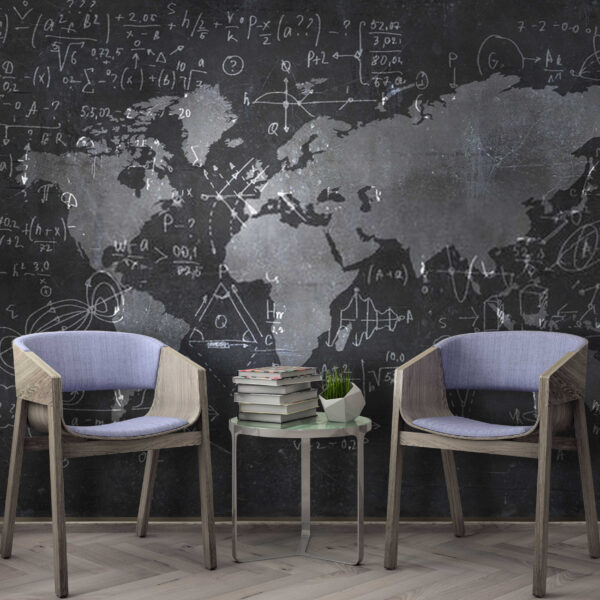 Tableau noir avec une carte et des équations mathématiques Tableau noir avec une carte et des équations mathématiques