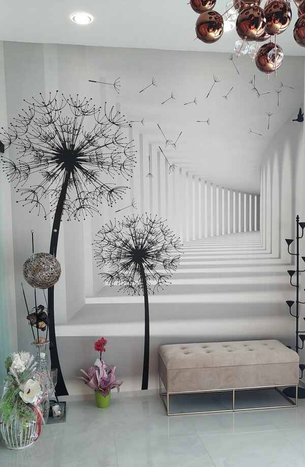 Chambre blanche avec des arbres et des oiseaux qui volent Chambre blanche avec des arbres et des oiseaux qui volent