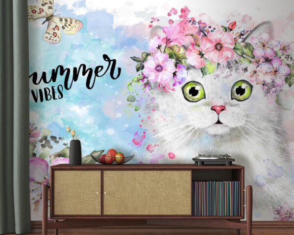 Chat avec des fleurs sur la tête Chat avec des fleurs sur la tête