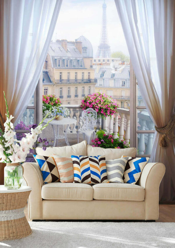 Vue d'un balcon avec vue sur la tour Eiffel depuis la fenêtre Vue d'un balcon avec vue sur la tour Eiffel depuis la fenêtre