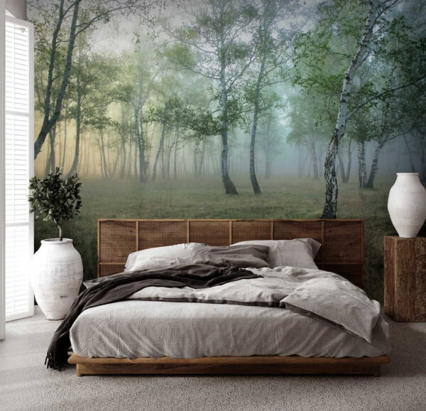 Forêt brumeuse avec des arbres Forêt brumeuse avec des arbres