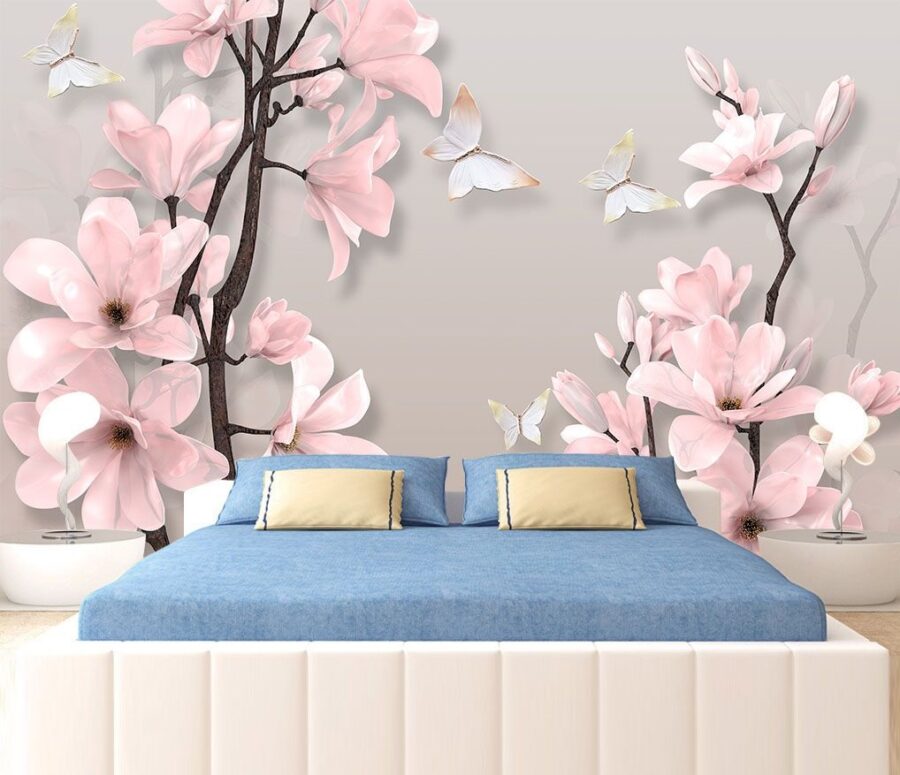 Fleurs roses et papillons sur un arbre