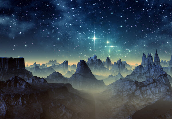 Chaîne de montagnes avec des étoiles dans le ciel Chaîne de montagnes avec des étoiles dans le ciel