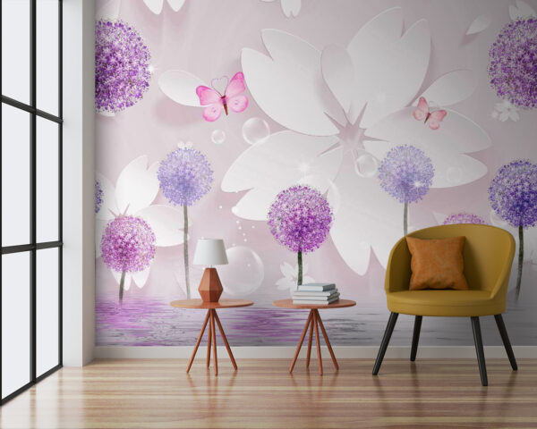 Fleurs violettes et blanches avec papillons Fleurs violettes et blanches avec papillons