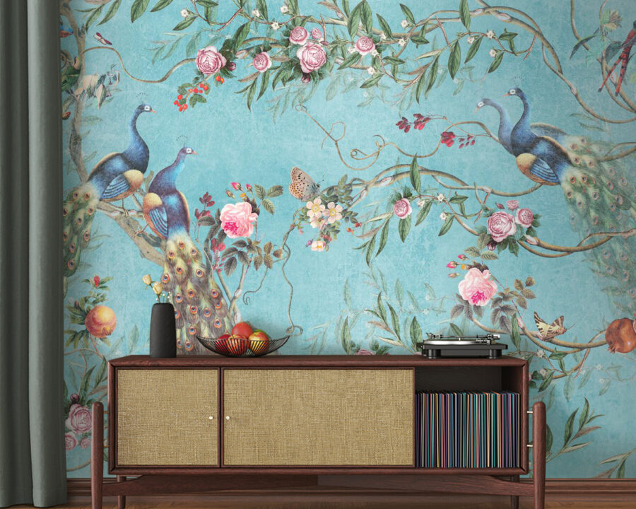 Un papier peint avec des oiseaux et des fleurs