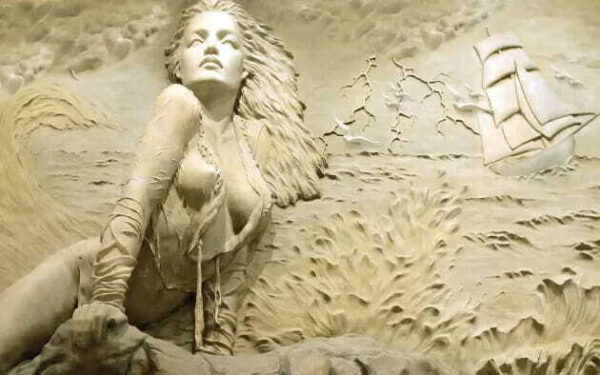Sculpture d'une femme Sculpture d'une femme