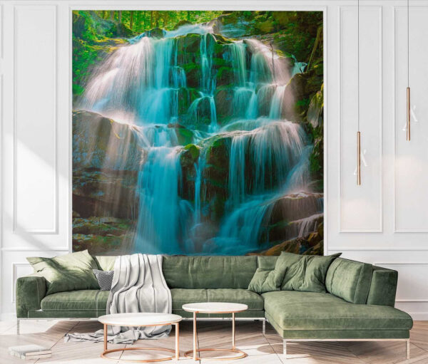 Chute d'eau dans les bois Chute d'eau dans les bois