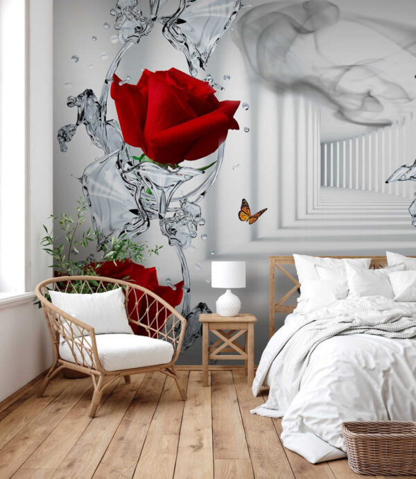 Roses rouges et papillons dans un verre Roses rouges et papillons dans un verre