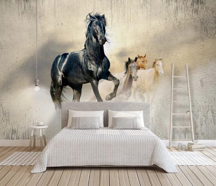 Cheval noir courant dans le vent