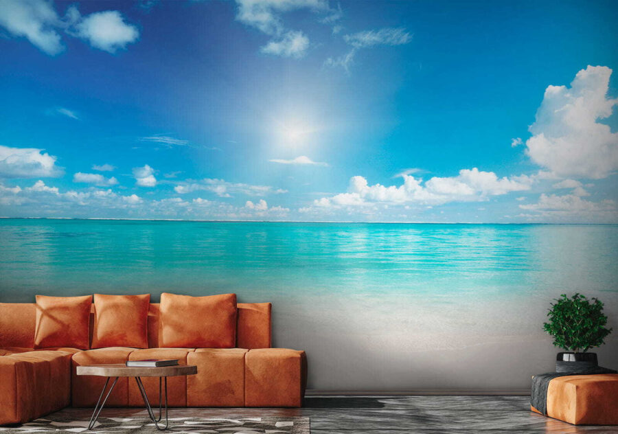 Ciel bleu avec nuages et plage de sable