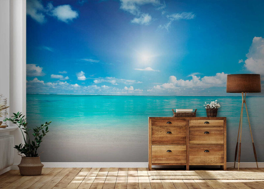 Ciel bleu avec nuages et plage de sable