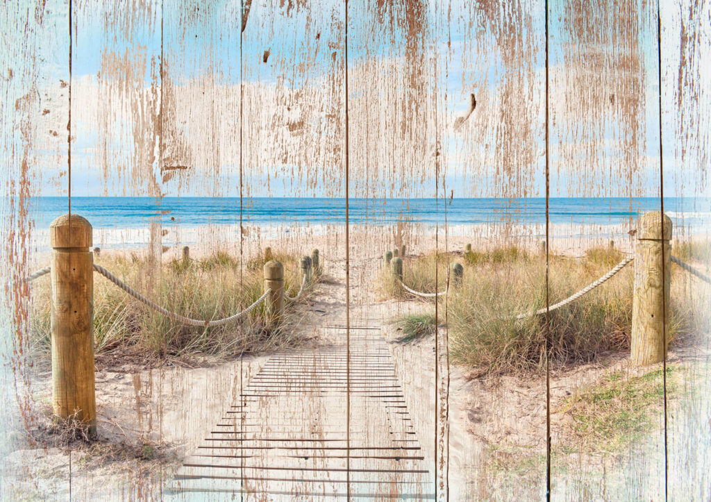 Chemin en bois menant à la plage Chemin en bois menant à la plage