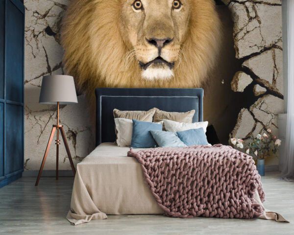 Lion traversant un mur de fissures Lion traversant un mur de fissures