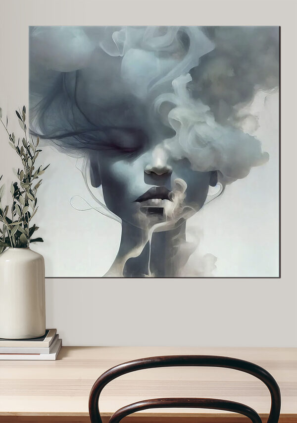 Une femme avec de la fumée dans les cheveux Une femme avec de la fumée dans les cheveux