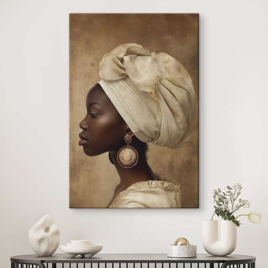 Une femme portant un couvre-chef