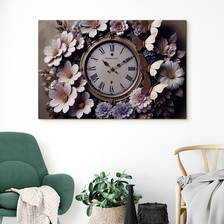 Horloge entourée de fleurs