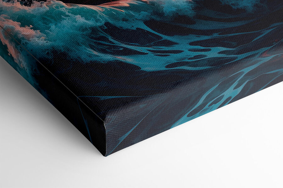 Vagues dans l'océan au coucher du soleil
