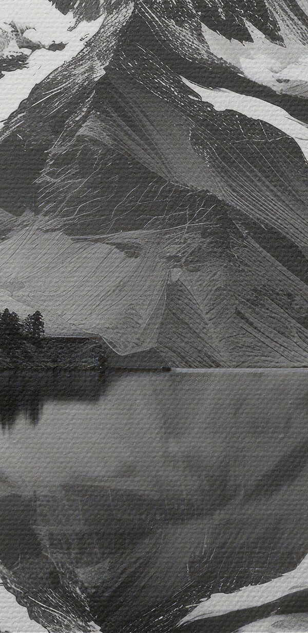 Montagne avec lac et arbres Montagne avec lac et arbres