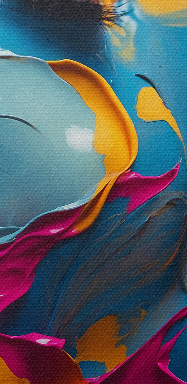 Femme avec de la peinture sur le visage Femme avec de la peinture sur le visage