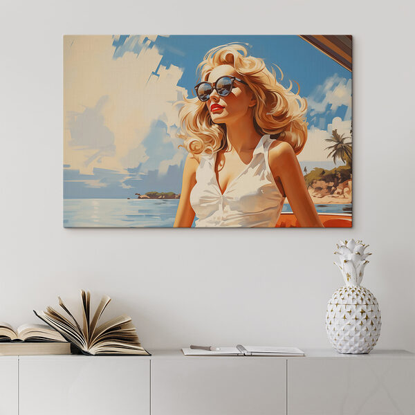 Femme portant des lunettes de soleil et une robe blanche Femme portant des lunettes de soleil et une robe blanche