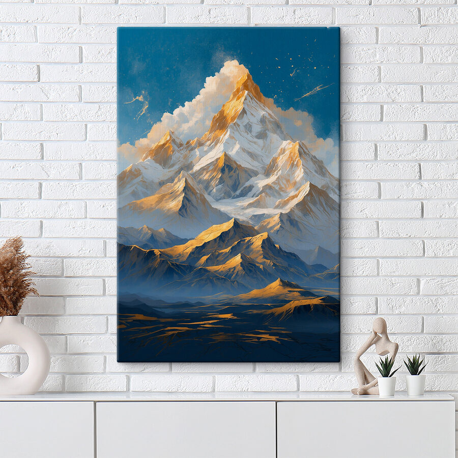 Chaîne de montagnes avec neige et nuages