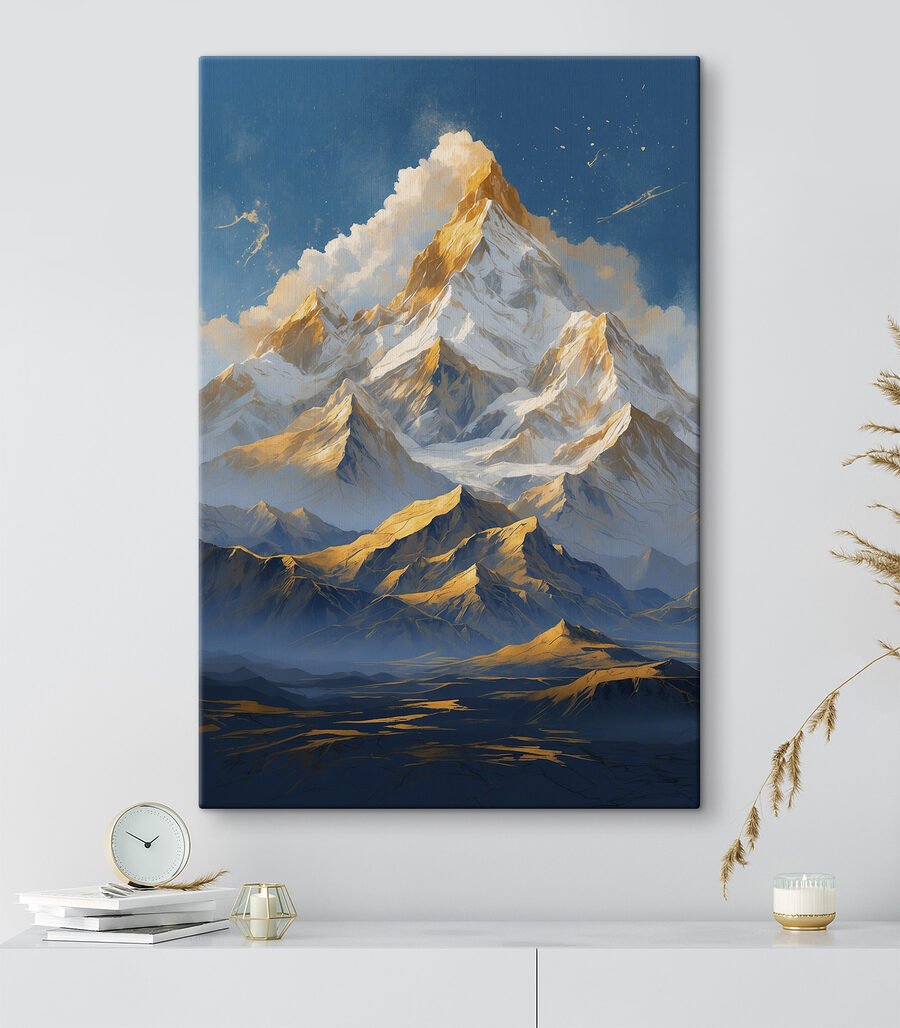 Chaîne de montagnes avec neige et nuages