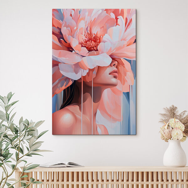 Femme avec des fleurs sur la tête Femme avec des fleurs sur la tête