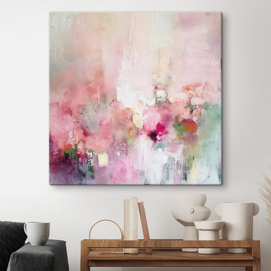 Peinture de fleurs sur une surface blanche