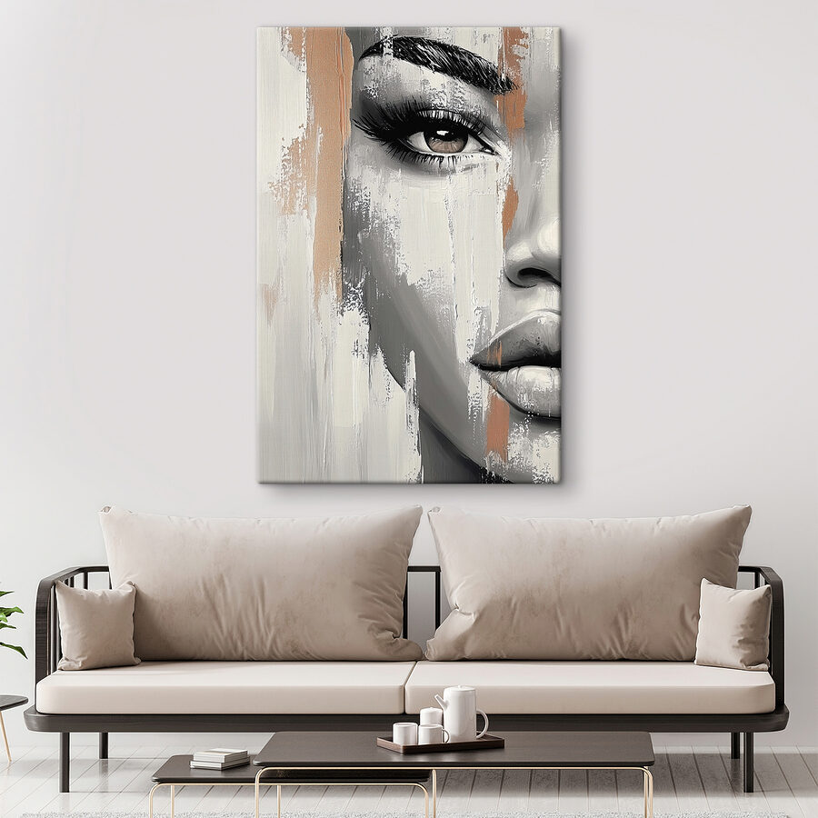 Visage de femme avec une tache de peinture Visage de femme avec une tache de peinture