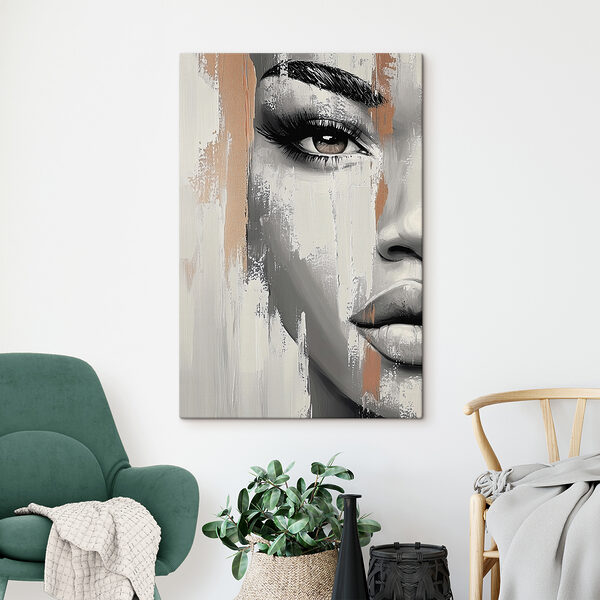 Visage de femme avec une tache de peinture Visage de femme avec une tache de peinture