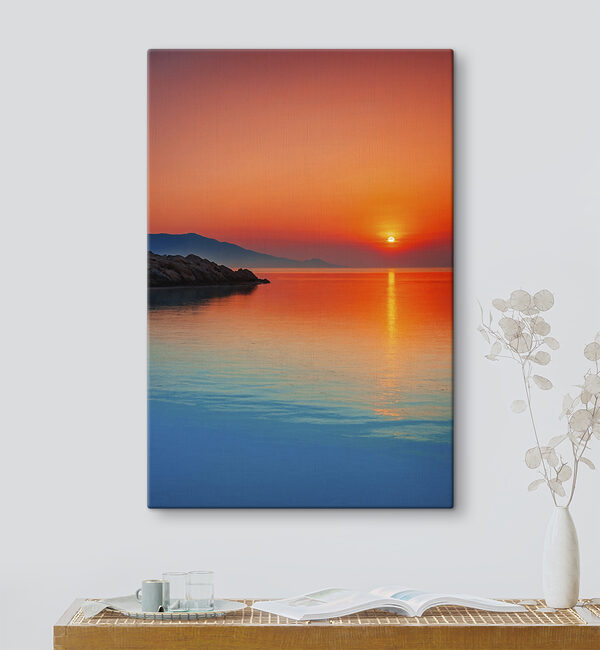 Coucher de soleil sur une étendue d'eau Coucher de soleil sur une étendue d'eau