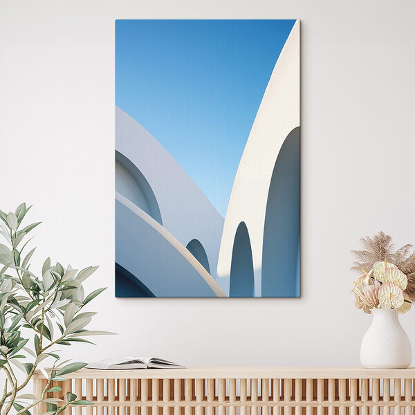 Bâtiment blanc avec un ciel bleu Bâtiment blanc avec un ciel bleu