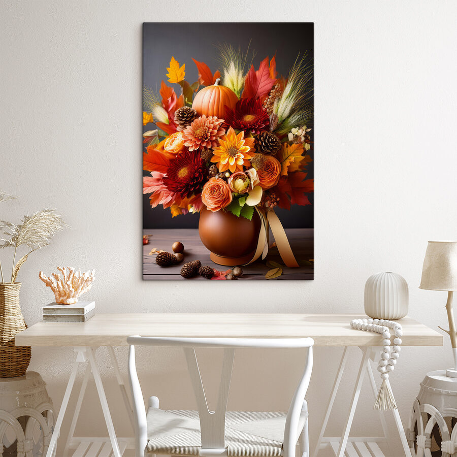 Vase de fleurs et de citrouilles