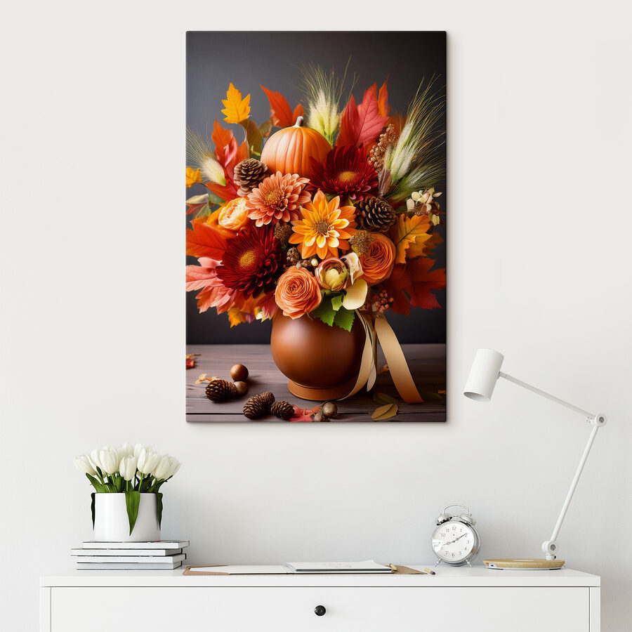 Vase de fleurs et de citrouilles