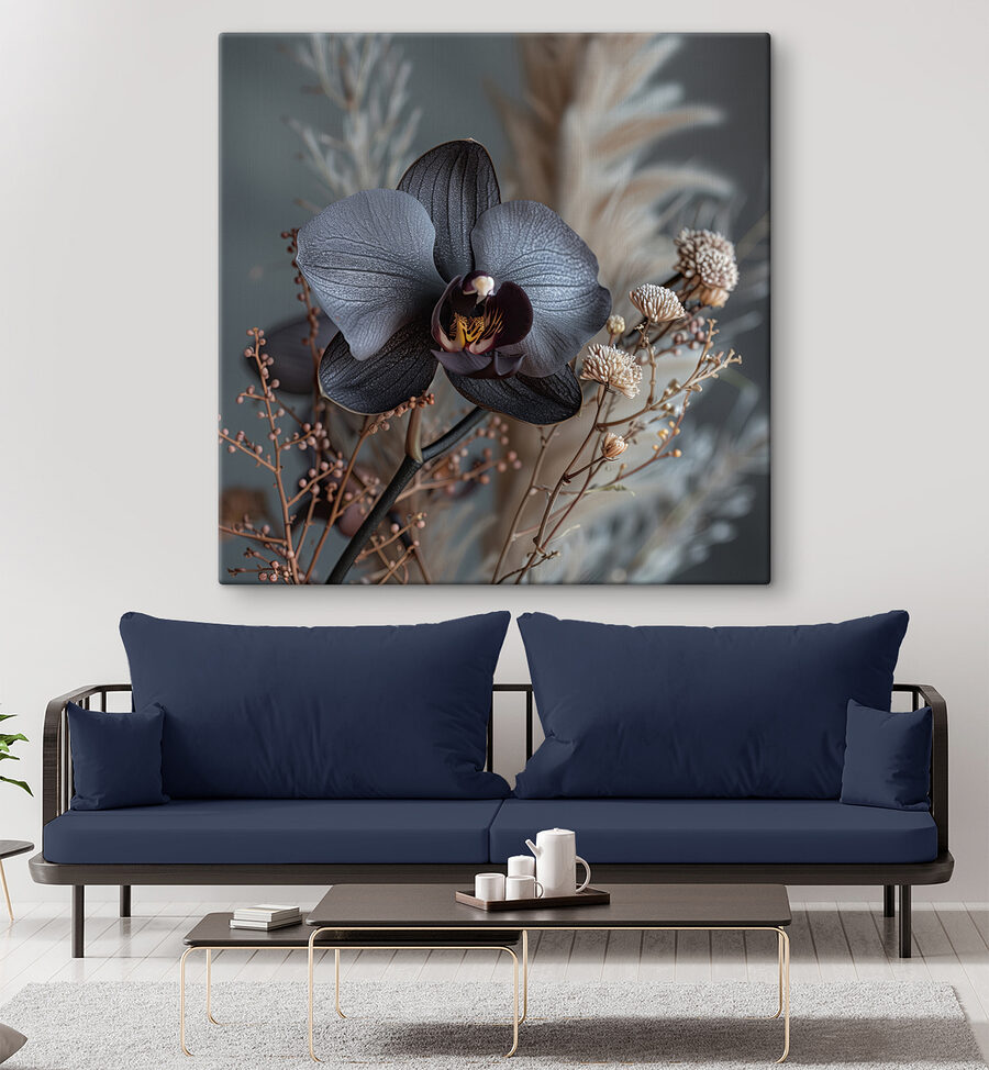 Fleur noire avec des fleurs blanches