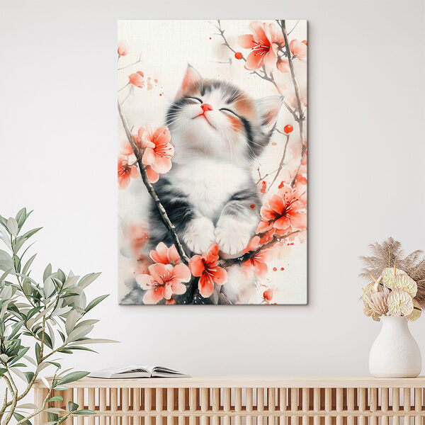Chat assis sur un arbre avec des fleurs Chat assis sur un arbre avec des fleurs