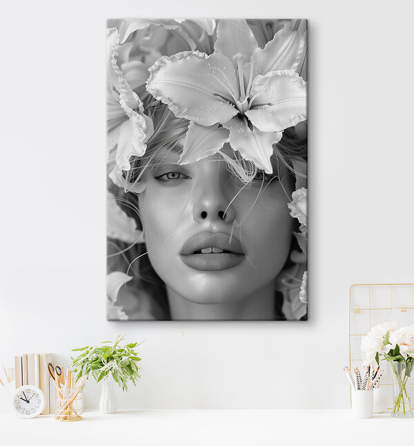Femme avec des fleurs sur la tête Femme avec des fleurs sur la tête