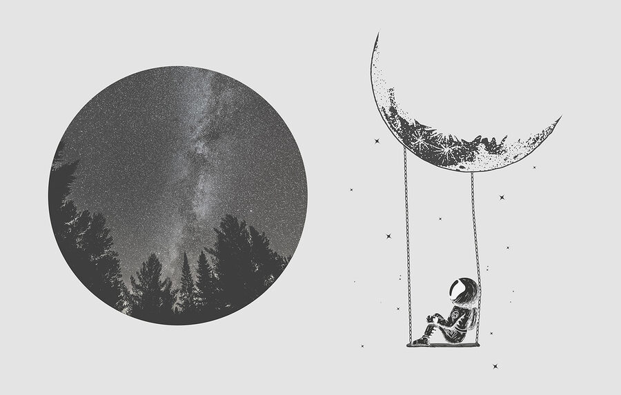Lune et personne sur une balançoire