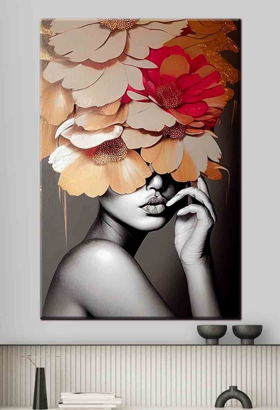 Femme avec des fleurs sur la tête