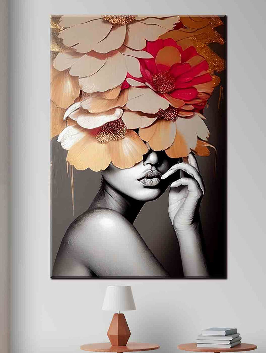 Femme avec des fleurs sur la tête