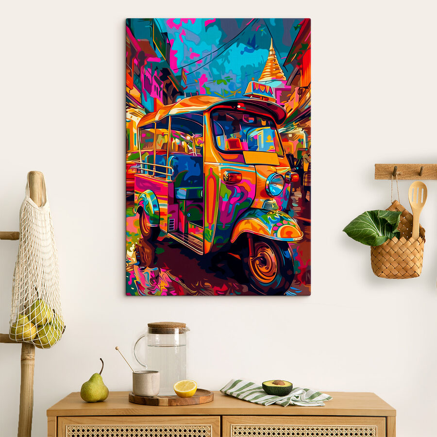 Tuk coloré dans une rue Tuk coloré dans une rue